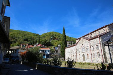 Karyes Athonite manastırı topluluğunun Athos Dağı 'nda bir yerleşim yeridir..