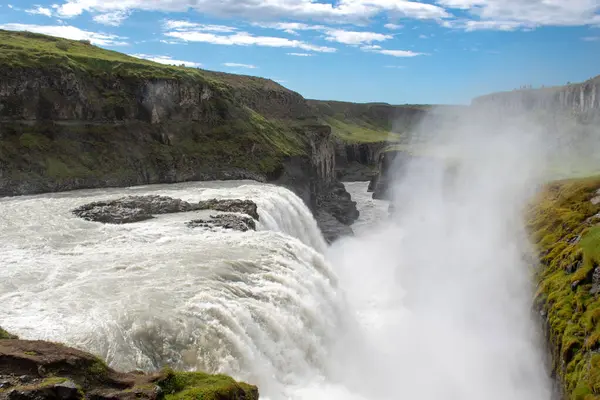 Вода Сильно Тече Біля Водоспаду Гуллфосс Ісландії Золоте Коло — стокове фото