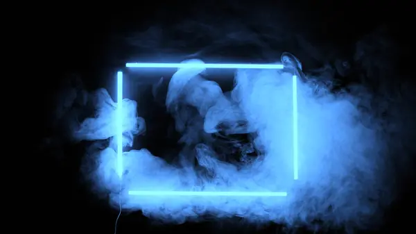 Dumanlı renkli neon ışığı