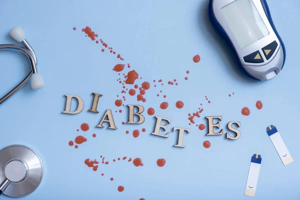 Word Diabetes Glükózmérővel Teszt Sztetoszkóp Felülnézet Kék Alapon — Stock Fotó
