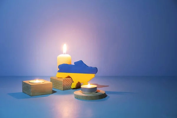 Map Ukraine Candle Flames Pray Ukraine Concept — Stock Photo, Image