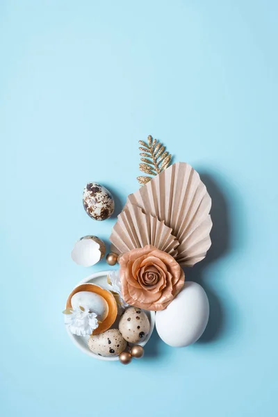 Modern Creative Composition Easter Eggs Palm Leaves Flowers Top View — Stockfoto