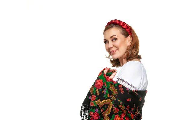 Hermosa Mujer Ucraniana Traje Nacional Atractiva Mujer Ucraniana Vestida Con —  Fotos de Stock