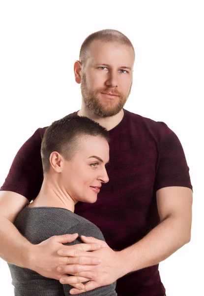 Portret Van Aantrekkelijk Schattig Lief Vrolijk Paar Knuffelen Geïsoleerd Witte — Stockfoto