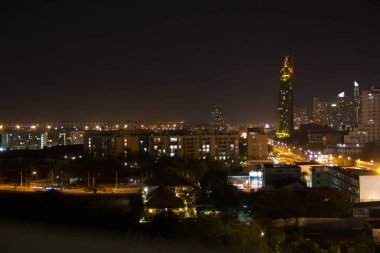 Pattaya gece şehri manzarası. Tayland.