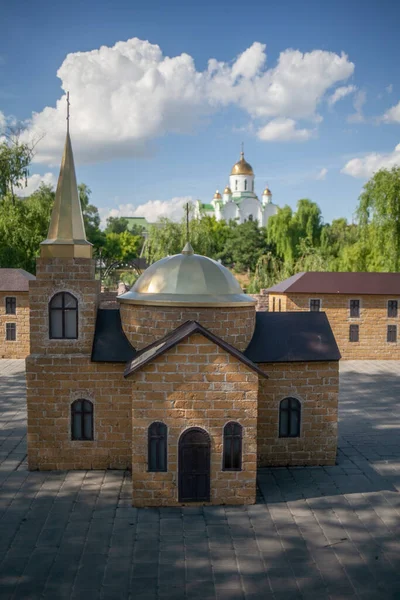 Gerçek Bir Hıristiyan Kilisesi Geçmişi Üzerine Modeli — Stok fotoğraf