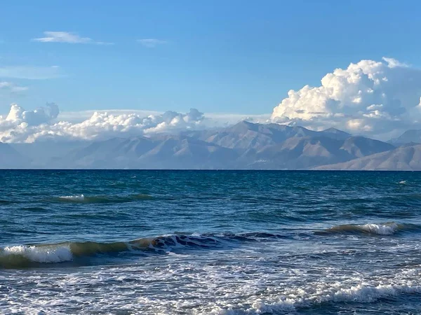 Mare Tempestoso Acharavi Piccola Località Dell Isola Corfù Grecia Con — Foto Stock