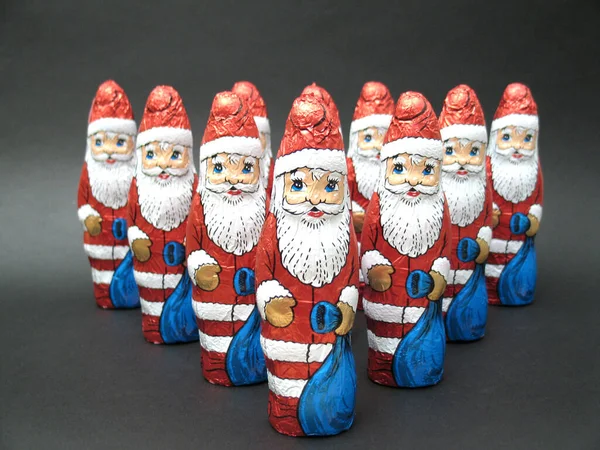 Natale Bouling Composizione Natale Cioccolato Santa Figure Come Bouling — Foto Stock