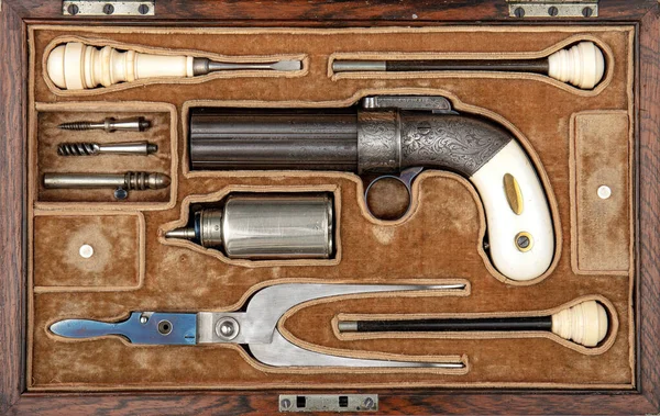 Cased Antigo Seis Barris Pistola Percussão Giratória Também Chamado Pepperbox — Fotografia de Stock