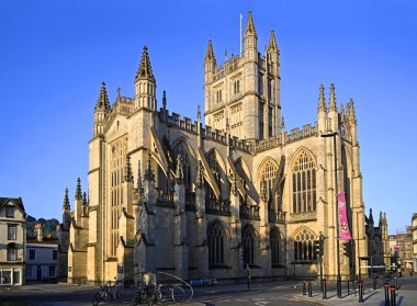 Bath, Birleşik Krallık - 18 Mayıs 2025: Saint Peter ve Saint Paulat Bath Manastırı Kilisesi