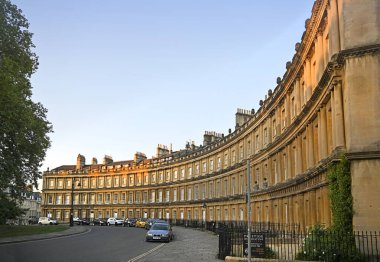 Bath, Birleşik Krallık - 18 Mayıs 2025; The Opulent Circus Houses of Bath, İngiltere.