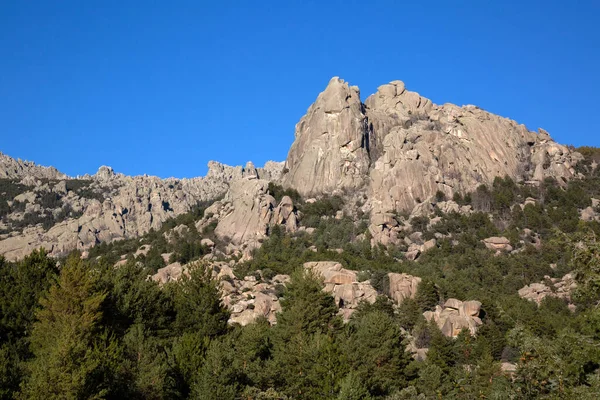 Sziklás Csúcsok Fák Pedriza Nemzeti Parkban Manzanares Madrid Spanyolország — Stock Fotó