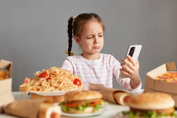 Indoor Shot Sad Crying Little Girl Pigtails Sitting Table Pizza — Stock Photo, Image