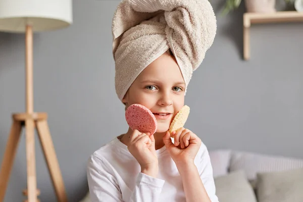 Children Beauty Cute Adorable Little Girl Towel Head Sitting Bedroom — Stock Photo, Image