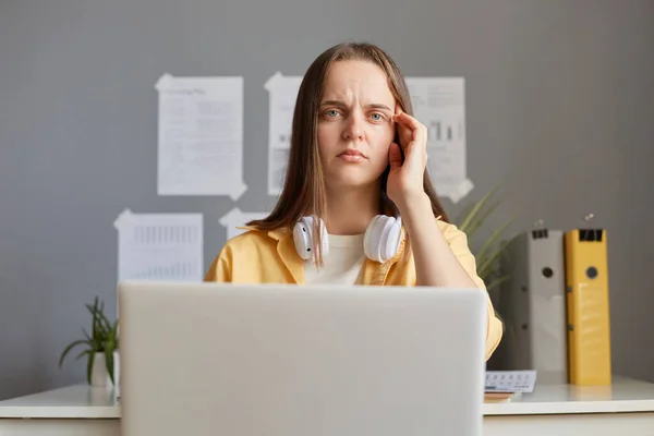 Tired Woman Sitting Front Computer Feeling Fatigue Suffering Headache Spending — Stock Photo, Image
