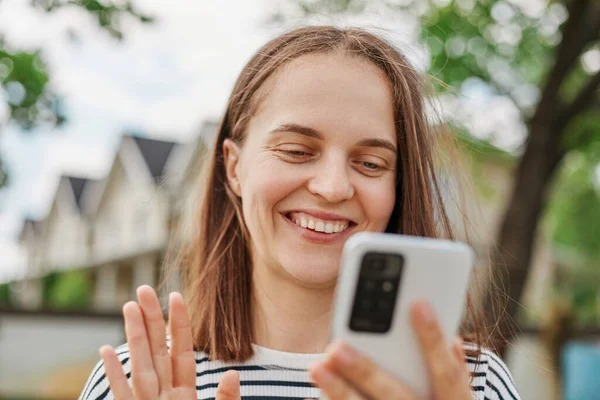 Distant Communication Young Adult Woman Smartphone Making Video Call Outdoors — Stock Photo, Image