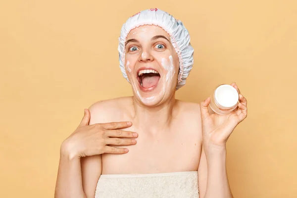 Hijyen Dermatoloji Sağlıklı Cilt Bakımı Rahatlama Sağiık Havluya Sarılmış Kafasında — Stok fotoğraf