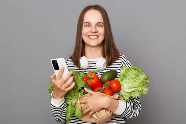 Питательные Покупки Продуктов Питания Сбалансированного Питания Онлайн Заказы Товаров Счастливая — стоковое фото