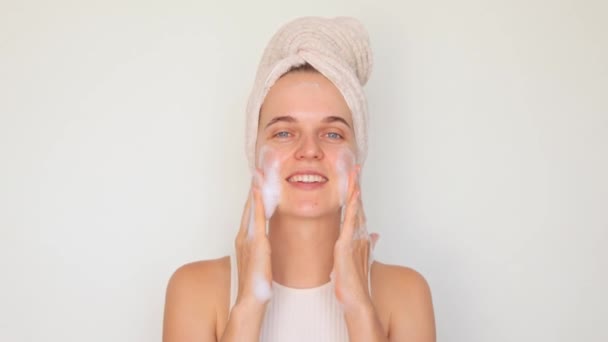Wellness Routine Skin Hydration Beauty Regimen Collagen Skin Health Makeup — Stock Video