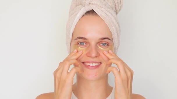 Regime Beleza Cuidados Com Pele Tratamento Facial Cosmético Sorrindo Mulher — Vídeo de Stock