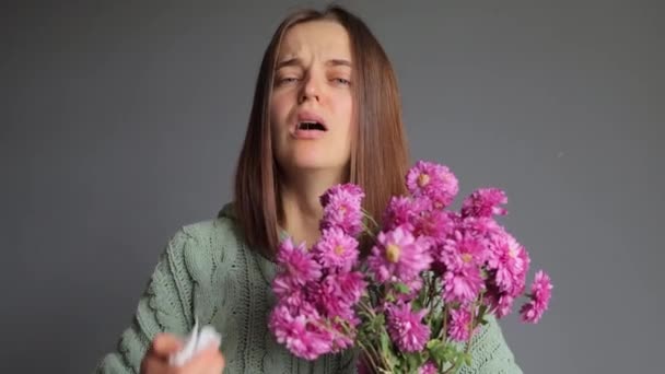 Spring Allergy Nature Beauty Medical Problem Sick Woman Wearing Green — Stock Video