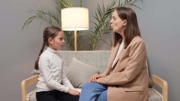 Terapia Del Lenguaje Infantil Corrección Del Trastorno Pronunciación Profesora Profesional — Vídeo de stock