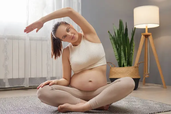 Athletic Adorable Pregnant Woman Wearing Beige Clothing Sitting Floor Living — Stock Photo, Image