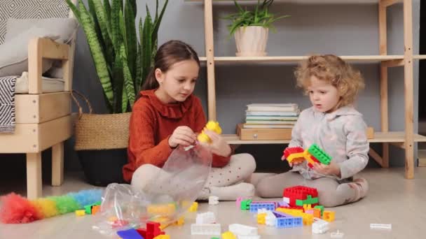 Bouwen Van Kinderen Interessant Blok Plezier Speeltijd Voor Het Kind — Stockvideo