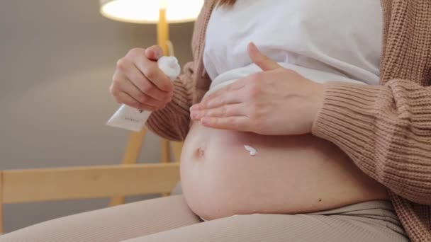 Maternidade Cuidados Pele Esperando Regime Beleza Mãe Feminino Aplicando Hidratante — Vídeo de Stock