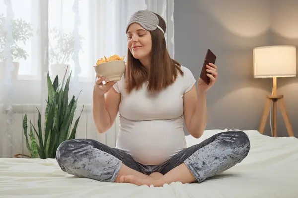 Funny Smiling Pregnant Woman Sitting Lotus Pose Holding Bowl Potato — Stock Photo, Image