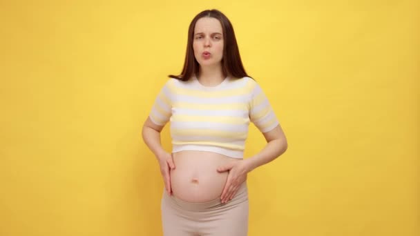 Sad Caucasian Pregnant Woman Bare Belly Wearing Casual Top Isolated — Stock Video