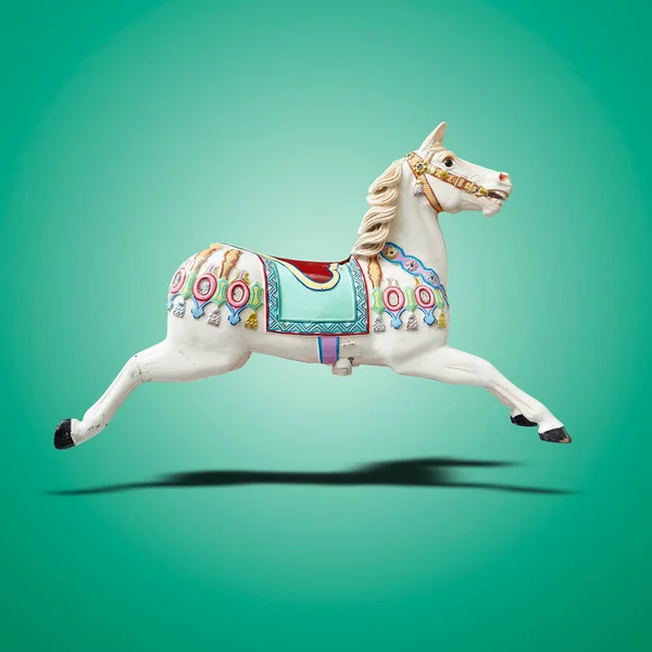 Flutuante Clássico Carrossel Horse Fundo Gradiente Verde — Fotografia de Stock