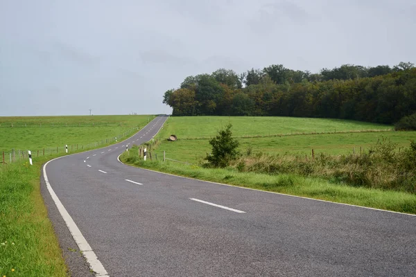 Empty European Road Perspective Countryside — Stock Photo, Image