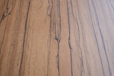 Güverteden bakınca pürüzlü ahşap yapı