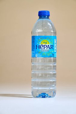 Brüksel, Belçika - 15 Aralık 2024; Hepar Suyu Şişesinin İllüstrasyon Resmi