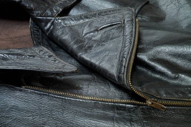 Eski ve eskimiş siyah deri kaplama mükemmel.