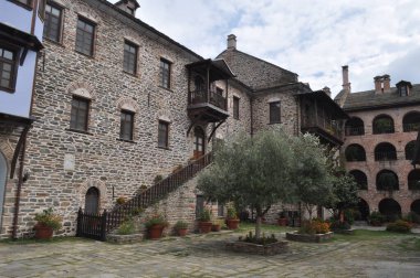 Koutloumousiou Manastırı Athos Dağı üzerine inşa edilmiş bir manastır.