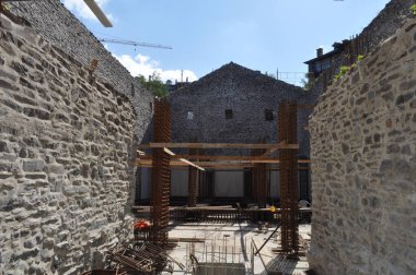 Vatopedi Manastırı Athos Dağı üzerine inşa edilmiş bir manastır.