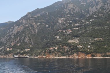 Saint Anne 'in taslağı Athos Dağı üzerine inşa edilmiştir.