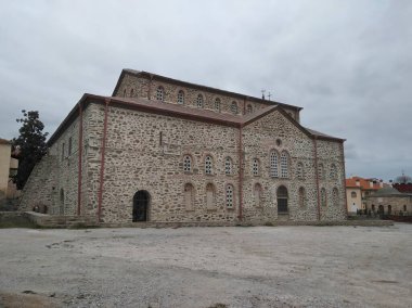 Karyes, Athos Dağı üzerine kurulmuş bir yerleşim yeridir.