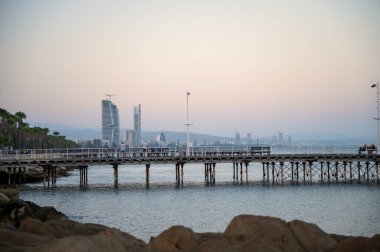 Molos seti Kıbrıs 'ta Limasol' da güzel bir yerdir.