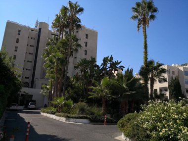 Limasol, Kıbrıs - 14 Eylül 2018: Kıbrıs 'taki Loda Hotel binası Limasol