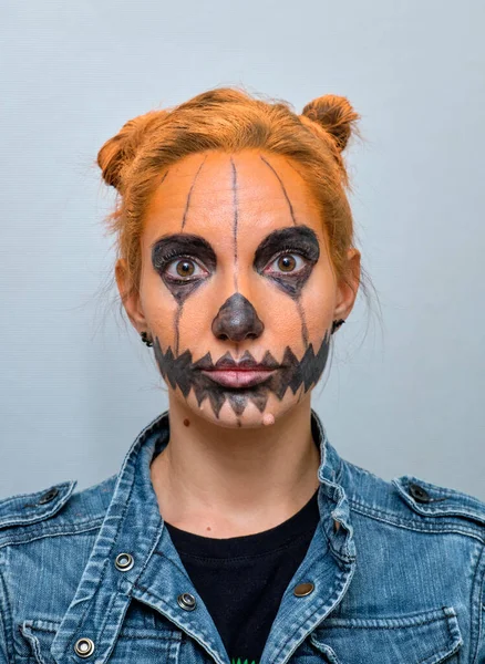 620 Scary Halloween Face Paint Stock Photos, High-Res Pictures, and Images  - Getty Images