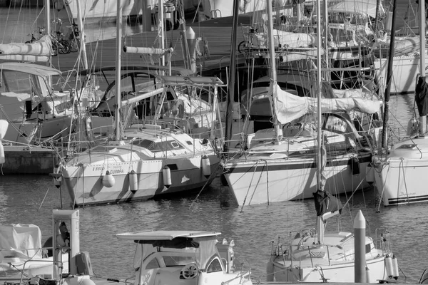 Italien Sicilien Medelhavet Marina Ragusa Ragusaprovinsen November 2022 Lyxbåtar Hamnen — Stockfoto