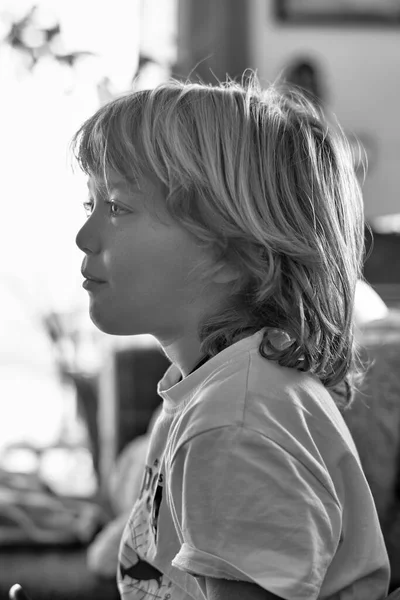 6歳男性の子供の肖像画 — ストック写真