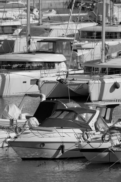 意大利 西西里 地中海 拉古萨港 拉古萨省 2022年11月7日 港口豪华游艇 Editorial — 图库照片