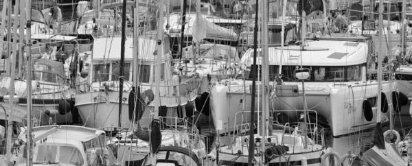 意大利 西西里 地中海 拉古萨港 拉古萨省 2022年11月14日 港口豪华游艇 Editorial — 图库照片