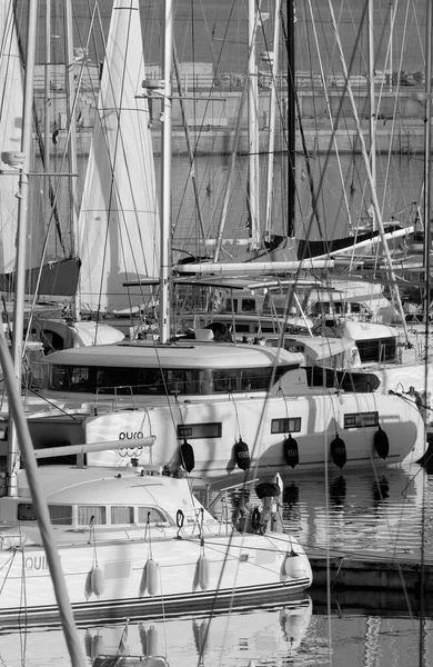 Italien Sicilien Medelhavet Marina Ragusa Ragusaprovinsen November 2022 Lyxbåtar Hamnen — Stockfoto