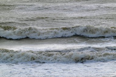 İtalya, Sicilya Kanalı, kışın sert Akdeniz