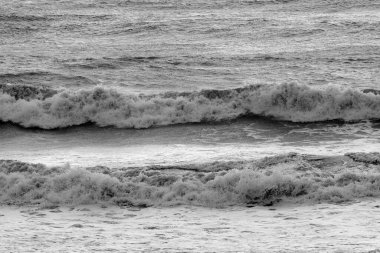 İtalya, Sicilya Kanalı, kışın sert Akdeniz